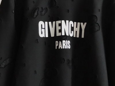 Givenchy Longsleeve(True to size)-1205