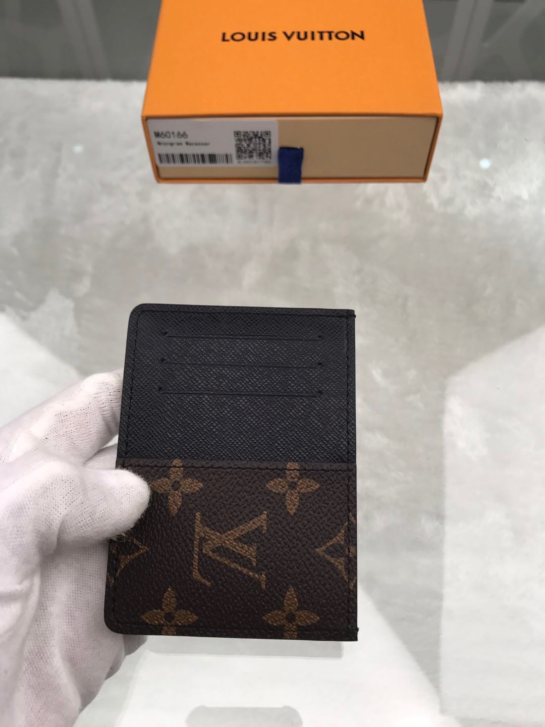 LV Card holder(AAA)-002