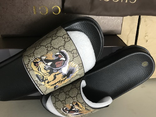 G*u*i slipper(aaa)-216