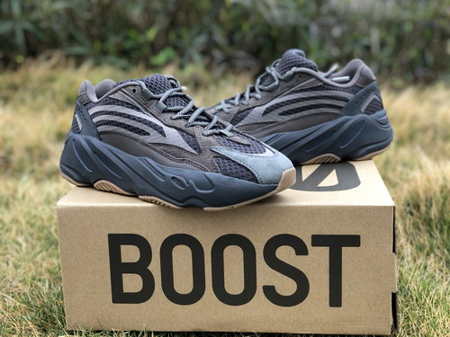 Authentic Adidas Yeezy 700 V2 Static Black-005