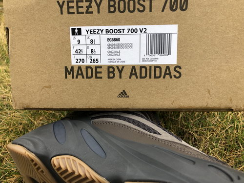 Authentic Adidas Yeezy 700 V2 Static Black-005