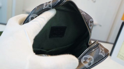 LV Handbags AAA(Men)-042