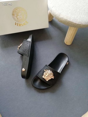 Versace Slippers Women(AAA)-017