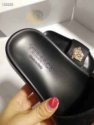 Versace Slippers Women(AAA)-029