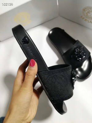 Versace Slippers Women(AAA)-018