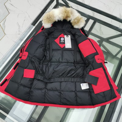 Canada Goose Coat(Women)-007