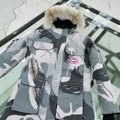 Canada Goose Coat(Women)-010