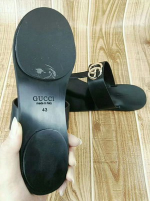 G*u*i slippers(aaa)-334