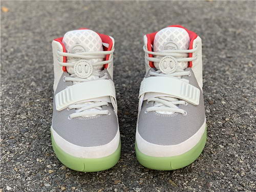 Kanye West xNike Air Yeezy II NRG White