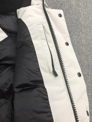 Canada Goose Coat-37-136