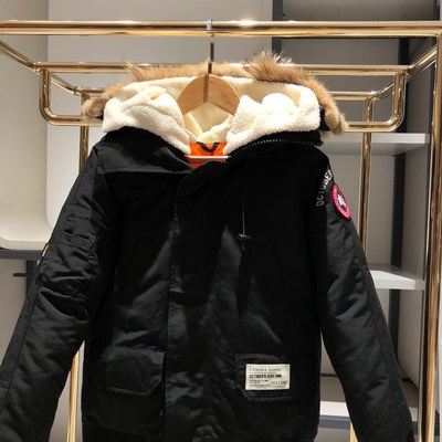 Can*a Go*e coat(women)-015