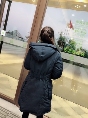 Canada Goose Coat(Women)-019
