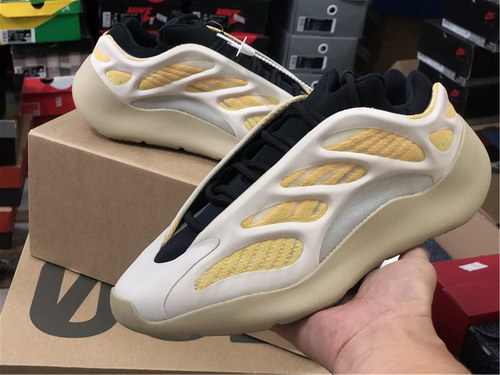 Authentic Yeezy 700 Boost V3 Srphym