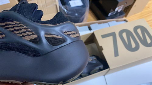 Adidas Yeezy 700 V3 “Eremiel”