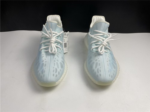 ad*s Y**zy boost 350 v2 mono ice