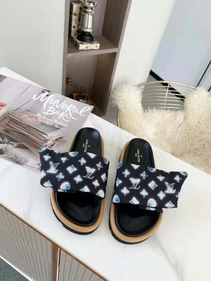 LV Slippers(AAA)-067