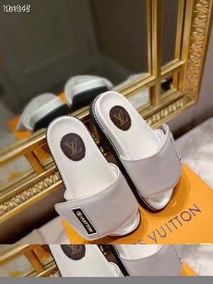 LV Slippers Women(AAA)-025