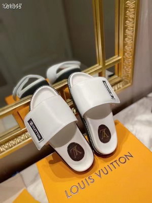 LV Slippers Women(AAA)-025