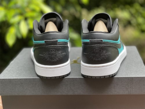 Air Jordan 1 Low-010