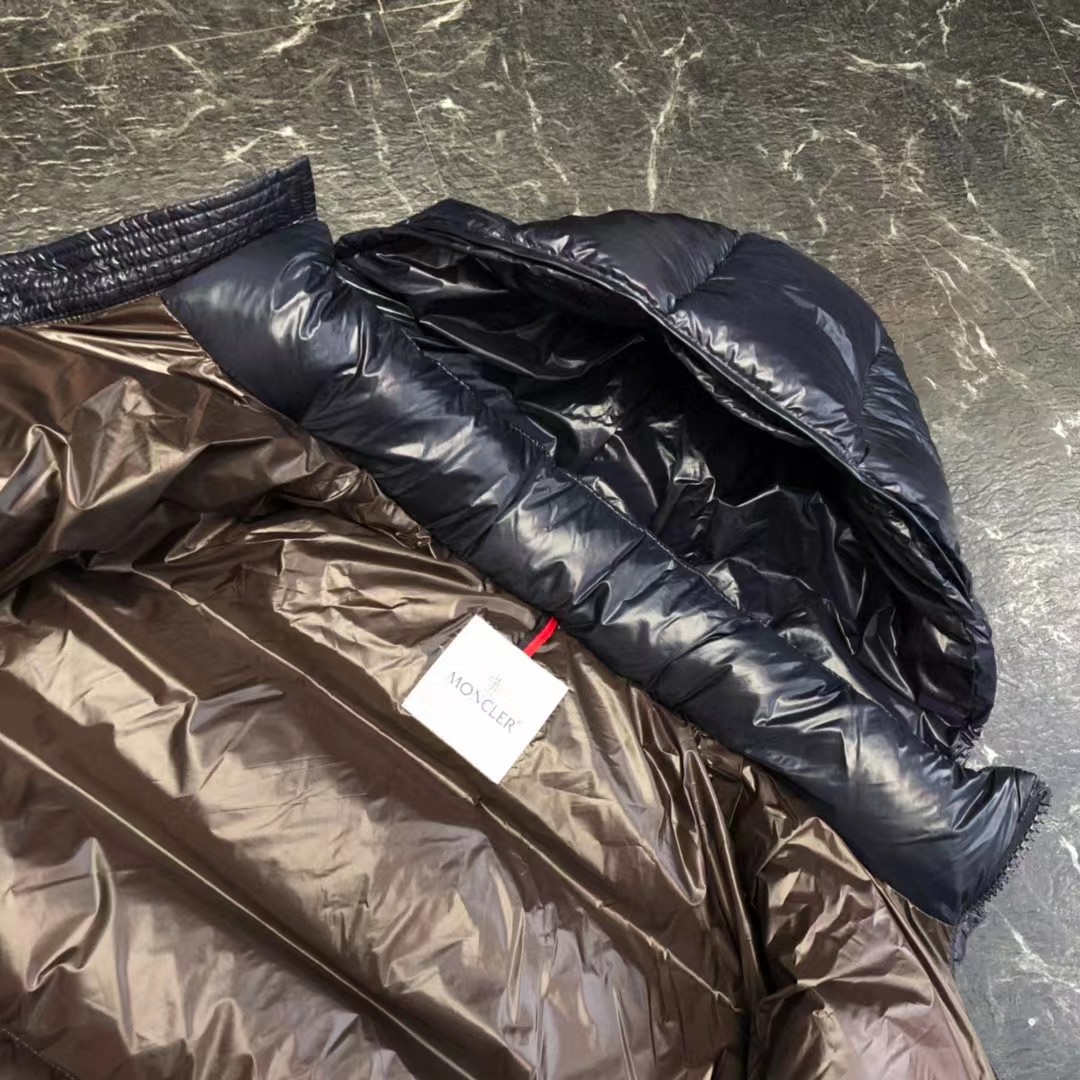 Moncler Coat-114