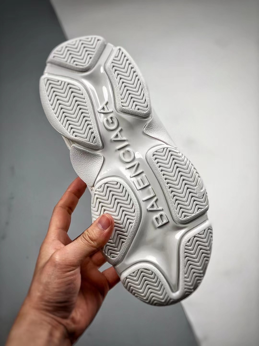 Ba*len*cia*ga shoes aaaa(women)-134