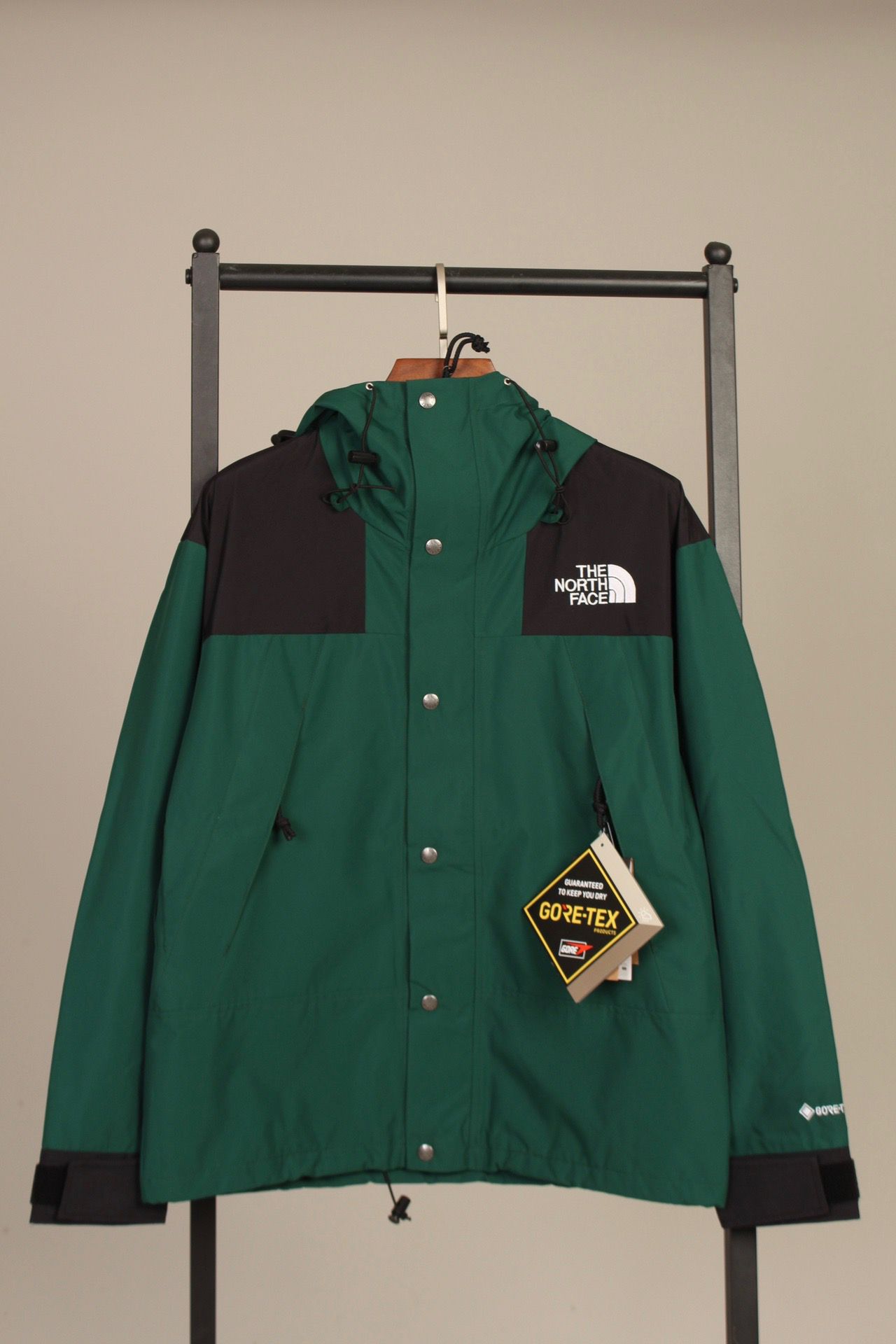 the n0*h F**e coat-021