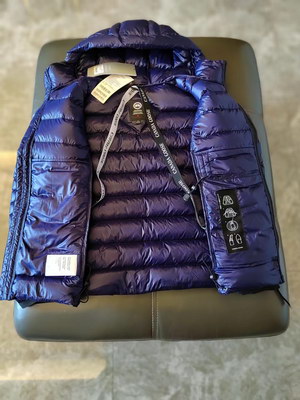 Canada Goose Coat-185