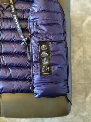 Canada Goose Coat-185