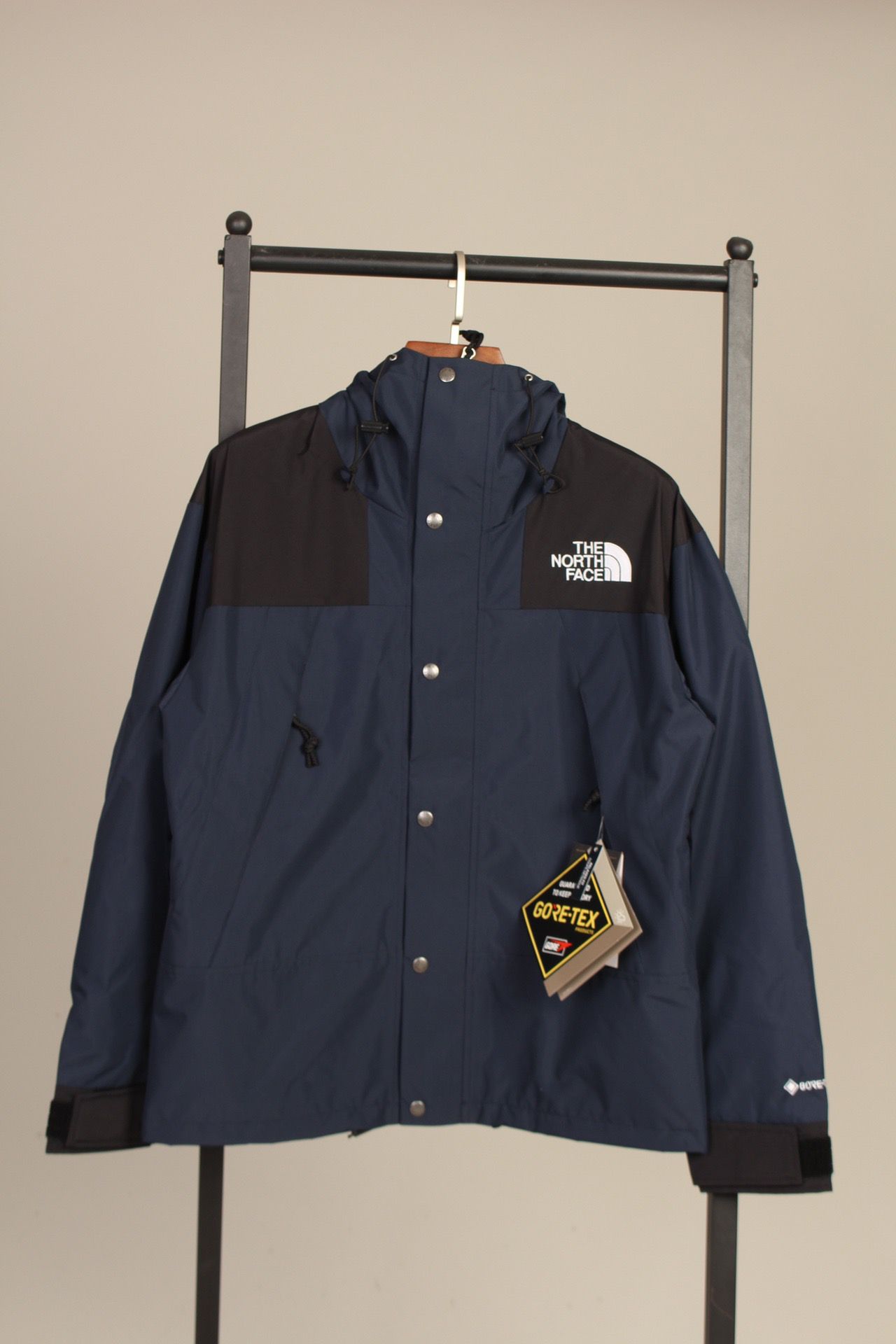 the n0*h F**e coat-019