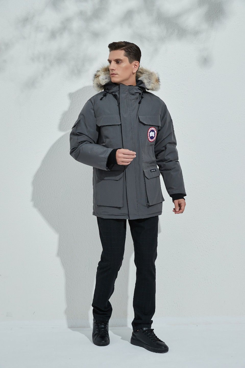 Can*a Go*e coat-193