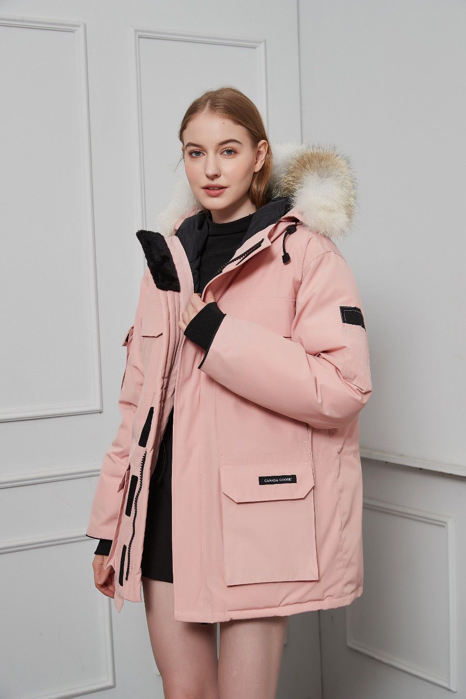 Canada Goose Coat(Women)-026