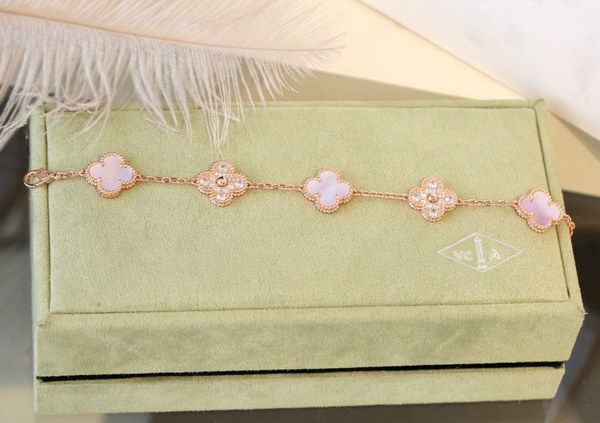 Van Cleef & Arpels Bracelet(19cm)-010