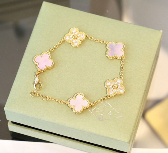 Van Cleef & Arpels Bracelet(19cm)-010