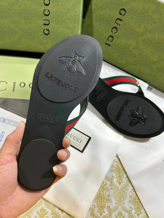 G*u*i slippers(aaa)-437