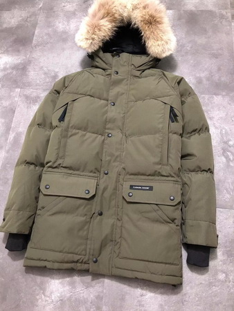 Canada Goose Coat (E30)-225