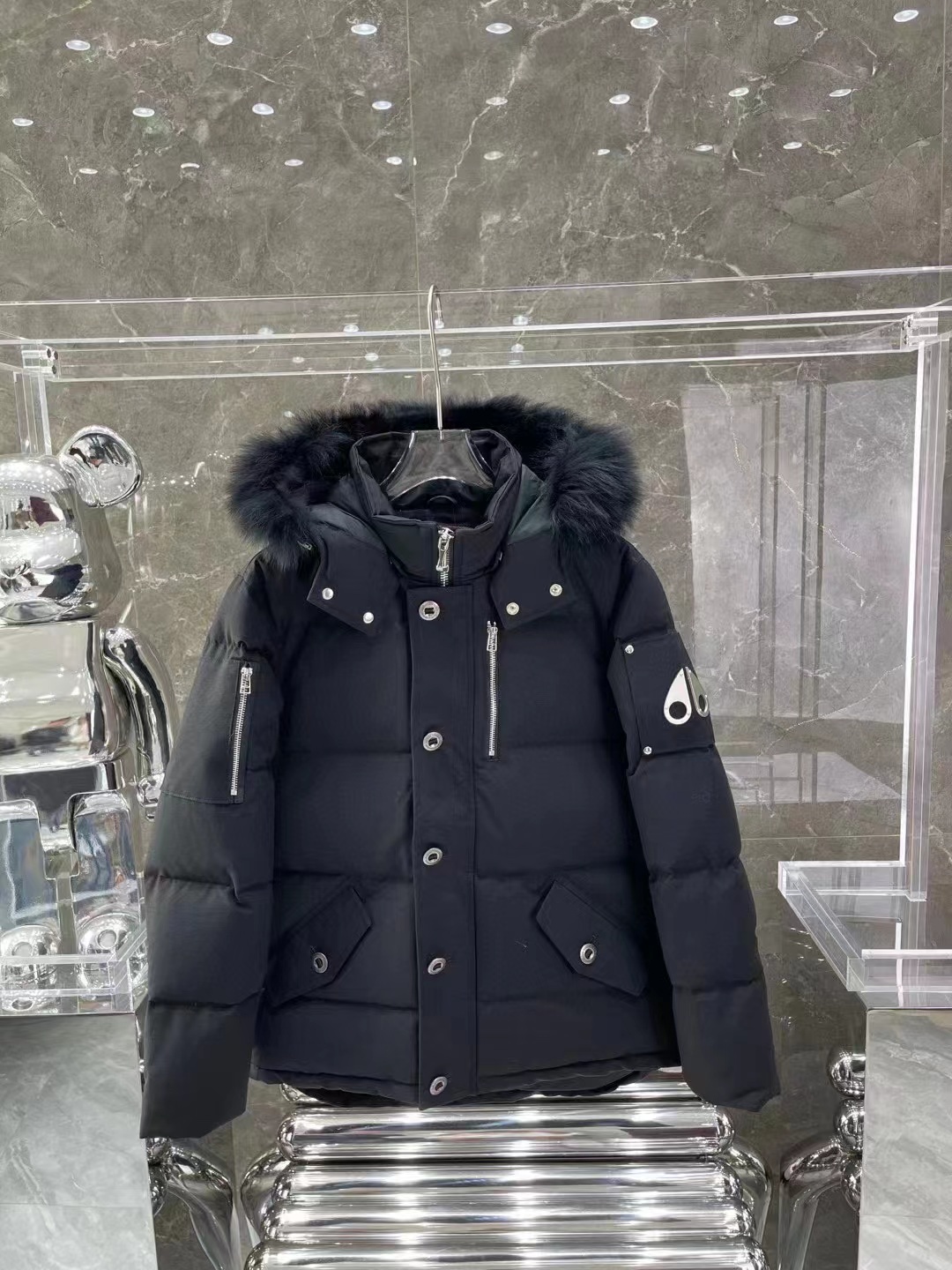 Moose Knuckles Coat-001