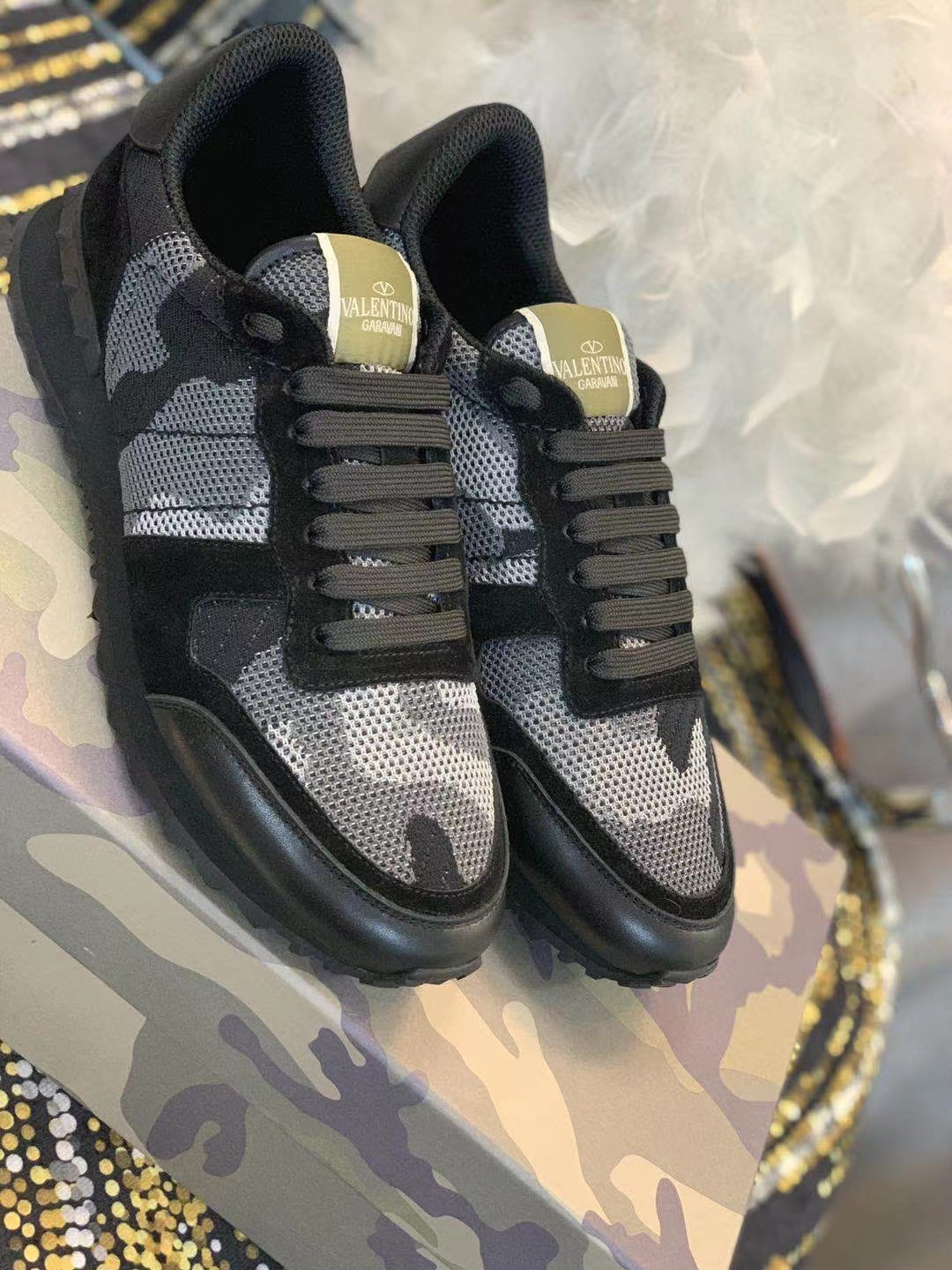 Valentino Shoes(AAA)-211