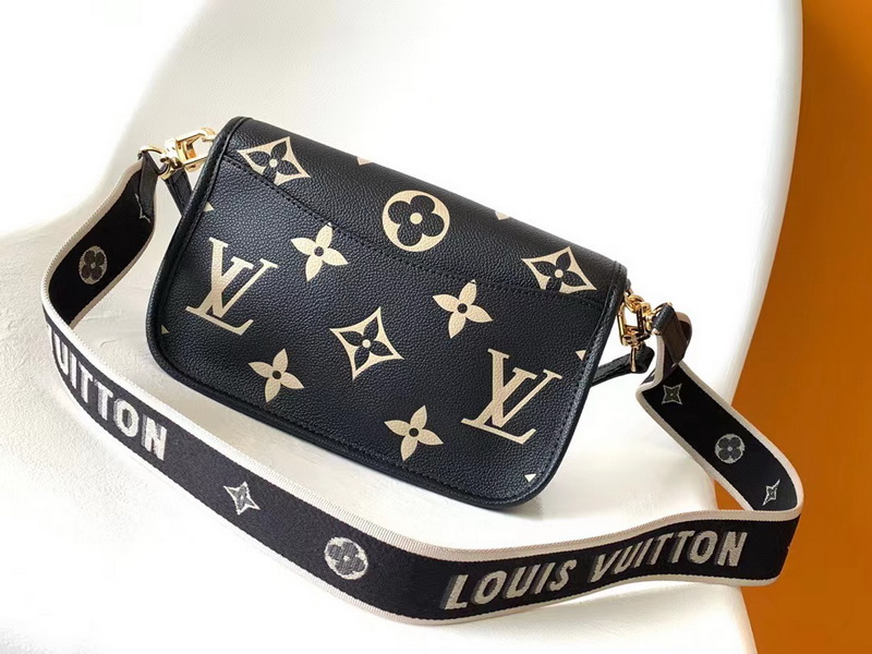LV Handbags AAA(Women)-174