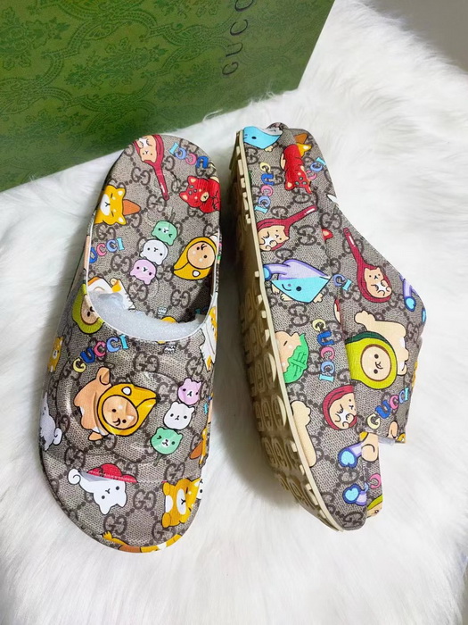 G*u*i slippers(aaa)-449