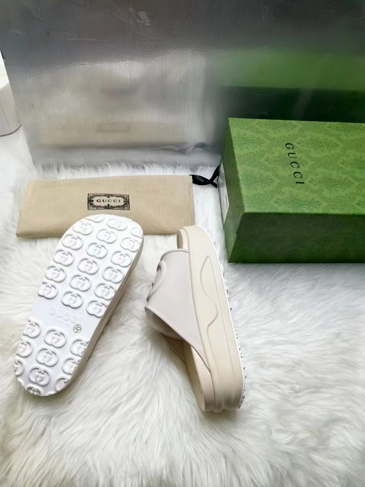 G*u*i slippers(aaa)-440