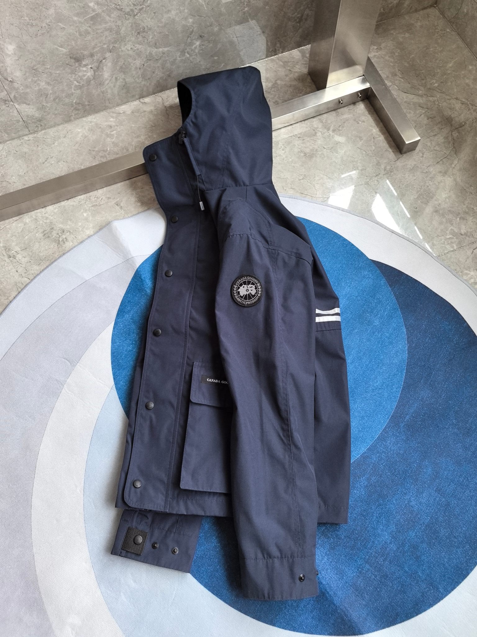 Can*a Go*e jacket-002