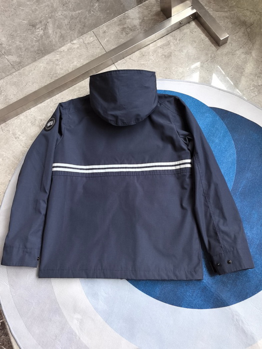 Can*a Go*e jacket-002