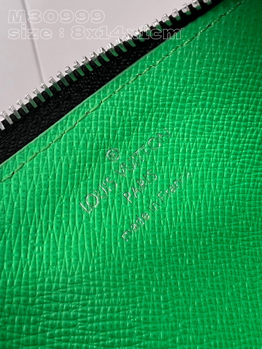 LV Wallets AAA(Men)-040