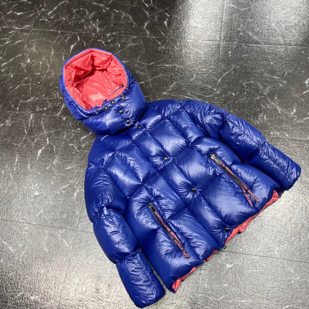 Moncler Coat(Women)-013