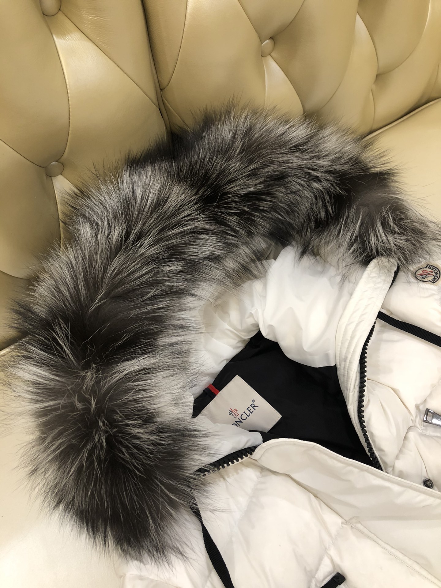 Moncler Coat(Women)-017