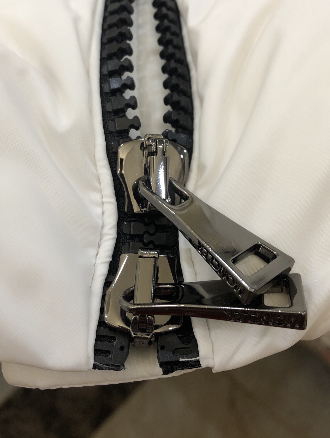 Moncler Coat(Women)-017