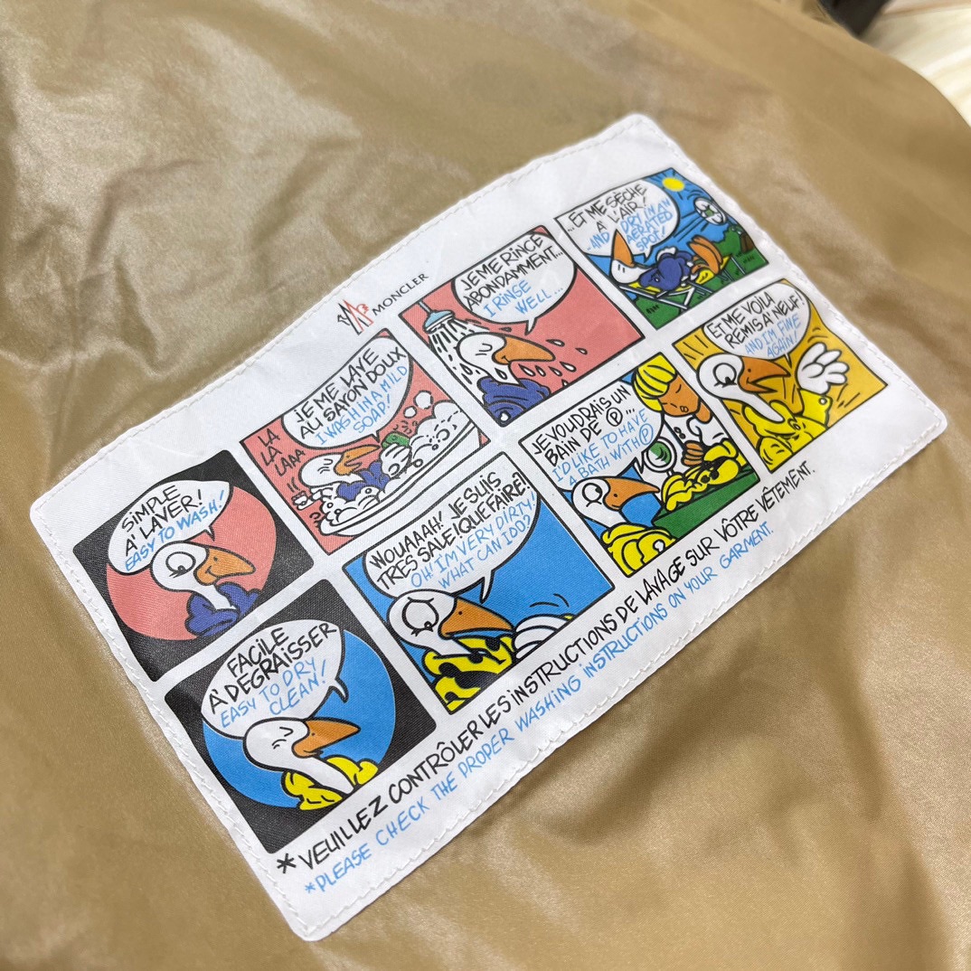 Moncler Coat(Women)-018