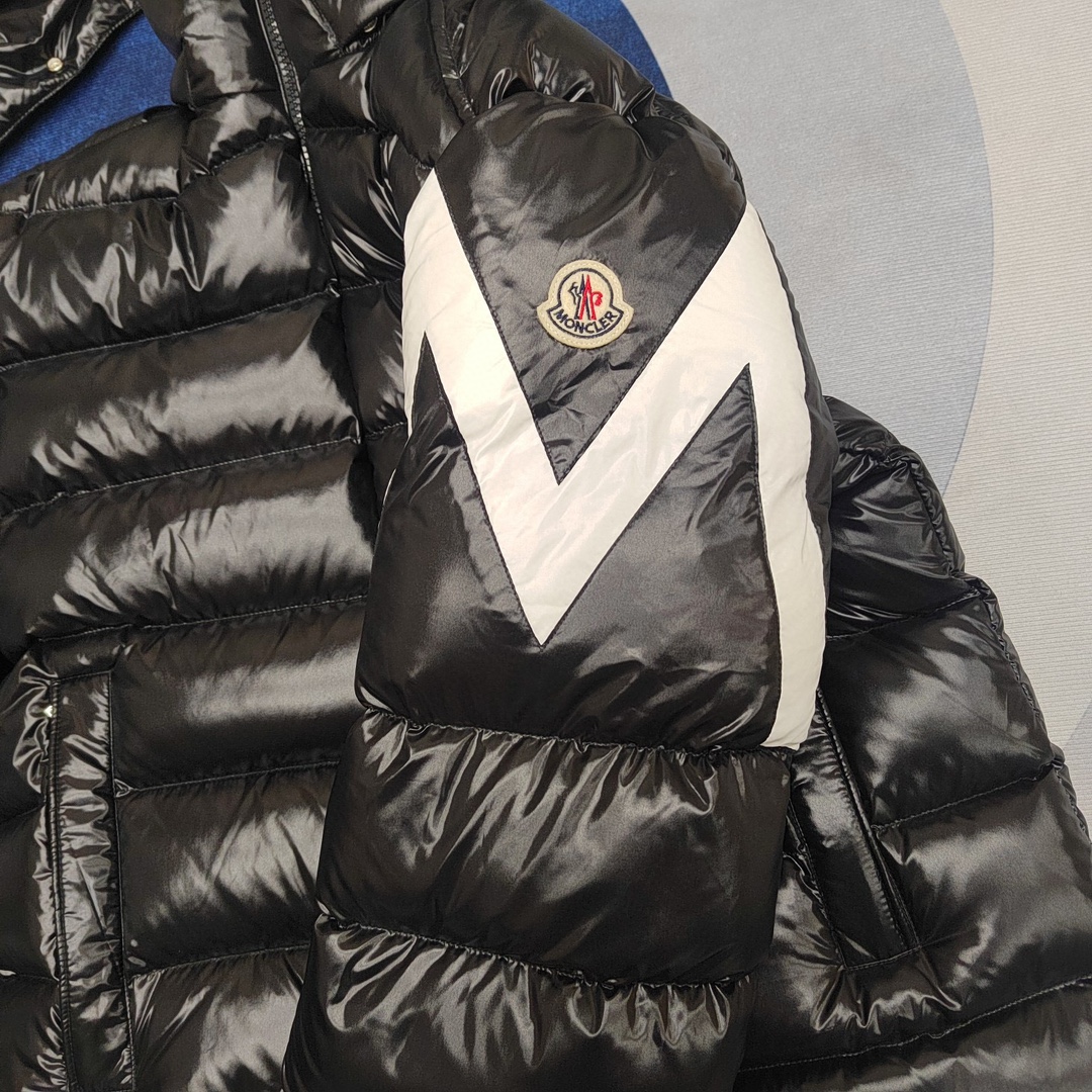 Moncler Coat-157