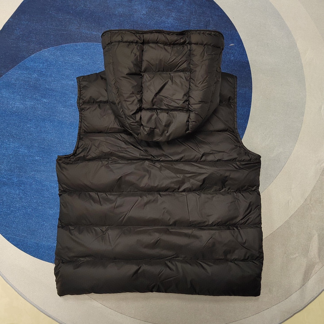 Moncler Vest Coat-027