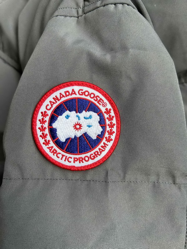 Canada Goose Coat-235